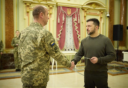 Двоє військових з Буковини отримали з рук президента сертифікати на квартири