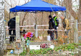 На Центральному кладовищі у Чернівцях знайшли обгоріле тіло невідомого чоловіка