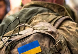 Чи повинні українці за кордоном обов'язково ставати на військовий облік і які зміни для них готують: роз'яснення