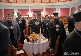 Запаранюк відвідав «Молитовний сніданок» ради церков Чернівецької області. Були всі конфесії, крім Московської церкви