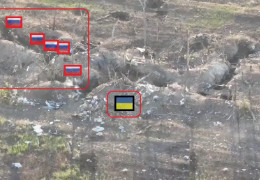 Показали відео, як український захисник сам в окопах відбив російський штурм
