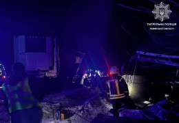 У ДТП на трасі "Тернопіль — Львів — Рава-Руська" загинули семеро людей. Підозрюваний напідпитку втік з місця події
