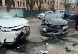 На вулиці Руській у Чернівцях ДТП з потерпілими. Організовано реверсний рух