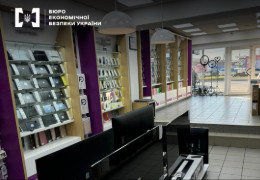 У Чернівцях мережа магазинів електроніки працювала на "чорну касу" і не сплачували належні податки. Скільки вони відшкодують?