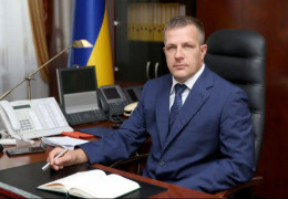 Експрокурор Хмельниччини Олексій Олійник, який оформив пожиттєву інвалідність і тепер працює простим прокурором відділу, у січні отримав 710 тисяч грн зарплати