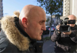 Гори золота, готівки і боєприпаси: У Румунії у справі колишнього кандидата у президенти Келіна Джорджеску спіймали 18 осіб