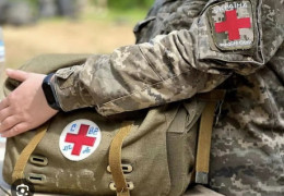 Ситуація критична з медперсоналом на фронті. Найближчим часом деяких медиків позбавлять броні від мобілізації - вже готують списки