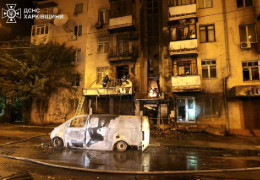 Окупанти завдали нового удару по інфраструктурним об'єктам Харкова, постраждали десятки мирних громадян, значні руйнування житла, горять автомобілі