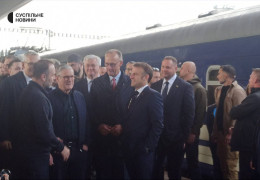 До Києва прибули лідери "коаліції рішучих": Мерц, Макрон, Стармер та Туск