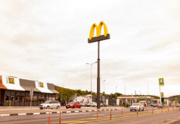 У Мукачеві відкрили перший McDonald’s у співпраці з АЗК "ОККО"