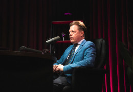 Андрій Осадчук: "За останні роки Україну де-факто перетворили на офісно-президентську республіку, що суперечить Конcтитуції"