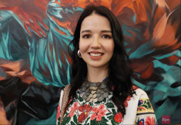 У Чернівцях на День вишиванки жива й динамічна мотанка Марти Пітчук здійснила мистецький фурор