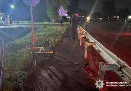 На Буковині водій фури на смерть збив чоловіка у Боянах, а тіло загиблого, щоб приховати злочин, викинув біля дороги у Магалі