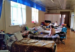 Відтепер виплати будуть здійснюватися безпосередньо закладам, де живуть переселенці, а не органам влади, на балансі яких перебувають ці заклади