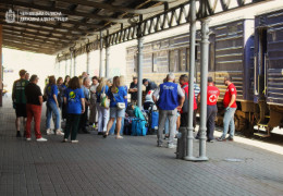 Сьогодні на Буковину прибув черговий евакуаційний потяг із переселенцями з Донеччини