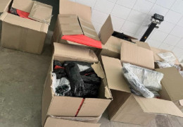На кордоні з Румунією у бусі контрабандою намагалися вивезти дрони на понад 4 млн гривень