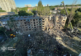 У Києві зросла кількість постраждалих внаслідок російської атаки: шестеро вбитих понад 30 поранено. Окупанти пошкодили 5 житлових будинків