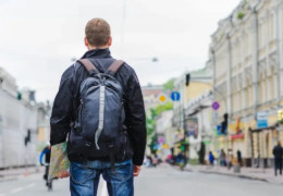 Це була помилка! У комітету ВР з питань національної безпеки пропонують негайно закрити кордони України і припинити виїзд молоді