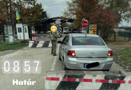 Мобілізований військовослужбовець-адвокат на Toyota протаранив шлагбауми та втік до Угорщини