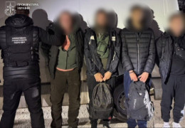 Затримали чоловіка, який на Буковині брав з ухилянтів до 15 тисяч доларів за незаконний перетин кордону до Молдови