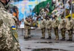 Знову ж ті "граблі"! Нова загибель українських військових у глибокому тилу - всіх вишикували на плацу перед прильотом ракети