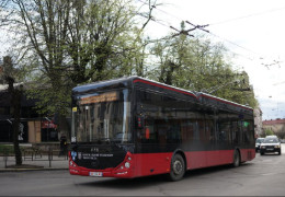 Може статись транспортний колапс: депутати Чернівецької міськради просять уряд збільшити бронювання працівників тролейбусного управління