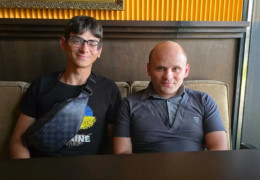 Із дитбудинку у Банченах, яким опікується Михайло Жар, вигнали 20-річного хлопця зі СНІДом Івана Трусова. Його товариш інвалід ІІ групи підтримав друга і також покинув сиротинець - "Еспресо"