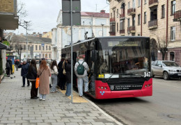 Клічук похвалився фото з осучасненням вулиць Бандери та Університетської у Чернівцях та капремонтом тротуару на вулиці Героїв Майдану