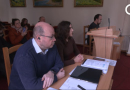 У суді не було світла. Але на сморід у Чернівцях це не впливає. Місто потерпає від токсичних нечистот, які й далі скидає у річку Прут Лужанський спиртзавод