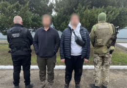 На Буковині затримали франківця та львів'янина, який тікали до Румунії через Красноїльск. Буковинця, який організував схему, - шукають