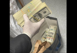 Мільйон доларів готівкою: НАБУ «накрило» місячну касу Волинської митниці
