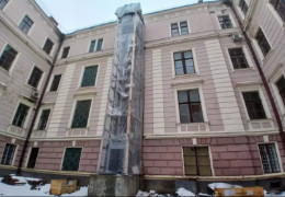 У Чернівецькій ОВА невдовзі запрацює ліфт. Стало відомо, де його встановлять і у скільки він обійшовся бюджету