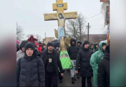 Московська секта Гундяєва на Буковині продовжує спротив в час війни. 500 паломників організували пішу ходу до скиту Ксенії Петербурзької