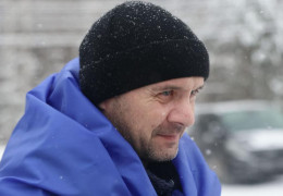 "Залишки тіла" Назара Делецького "поховали" всім селом у 2023-му. Тепер родичі захисника, який повернувся з полону, мають повернути 15 млн грн державі