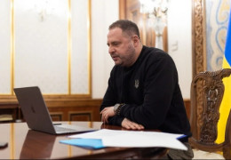 На фронт не пішов, але має нове "хлібне" місце: Єрмак отримав посаду від влади