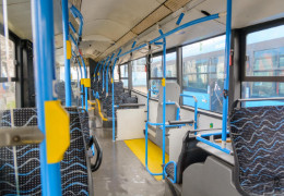 У Чернівцях невідомий у балаклаві побив двох контролерок ЧТУ