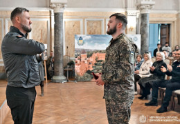 До 12-тої річниці створення Національної гвардії України у чернівецькому підрозділі воїнів відзначили нагородами та презентували книгу про героїв
