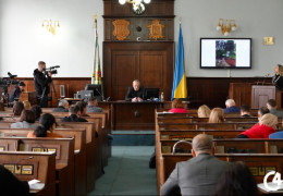 Кому і скільки коштів виділили сьогодні депутати Чернівецької міськради