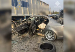 Смерть чернівецького рятувальника у ДТП. Аварія трапилася через 18-річну водійку на "Мазді". Її затримали