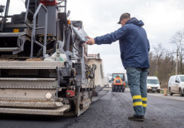 На Буковині ремонтують ще одну ділянку стратегічної траси М-19, яка веде до Румунії