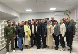 Раду волонтерів при Чернівецькій ОВА очолив Віктор Скрипник.