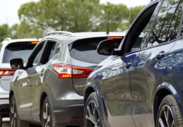 Військовим можуть дозволити ввозити авто без податків