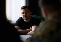 Суттєве підвищення зарплат військовим і можливість звільнення зі служби мобілізованих: Зеленський розпочав реформу армії