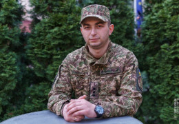 Як чернівецький нацгвардієць Віктор Грушовський, який дивом залишився живим, допомагає побратимам після служби