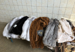 Зелений коридор не врятував: у «Порубному» вилучили шуби на понад мільйон гривень