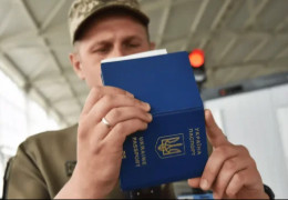 Пенсіонерів можуть не випустити з України: кого розвернуть прямо на кордоні
