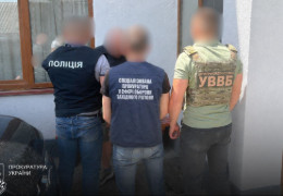 На Буковині затримали уродженця Молдови, який за €10 тисяч переправляв чоловіків до Румунії
