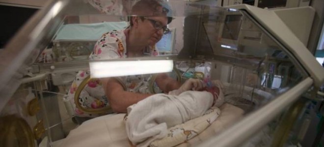 У Польщі немовля народилося через 55 днів після смерті матері