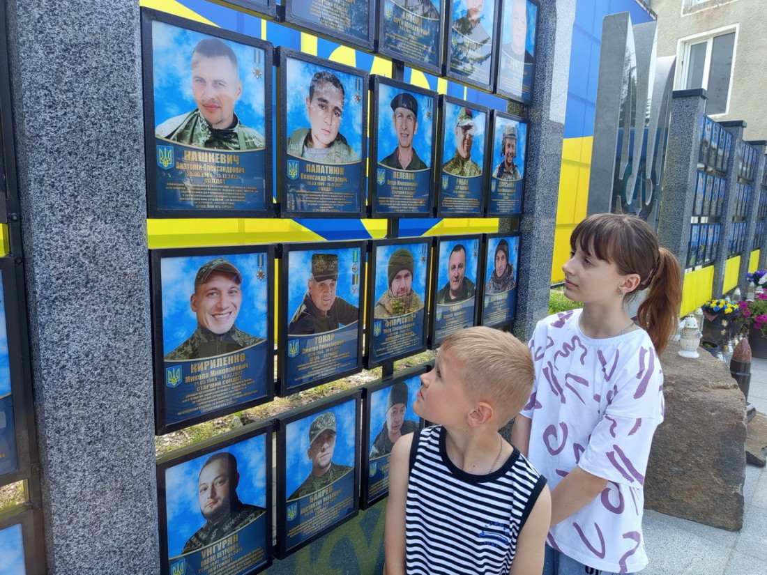 Дружина загиблого Героя Анатолія Нашкевича з Комарівців: Перед тим, як принесли оповіщення про смерть чоловіка, він мені приснився... А згодом приходив у снах - щоб сказати, що любить мене"