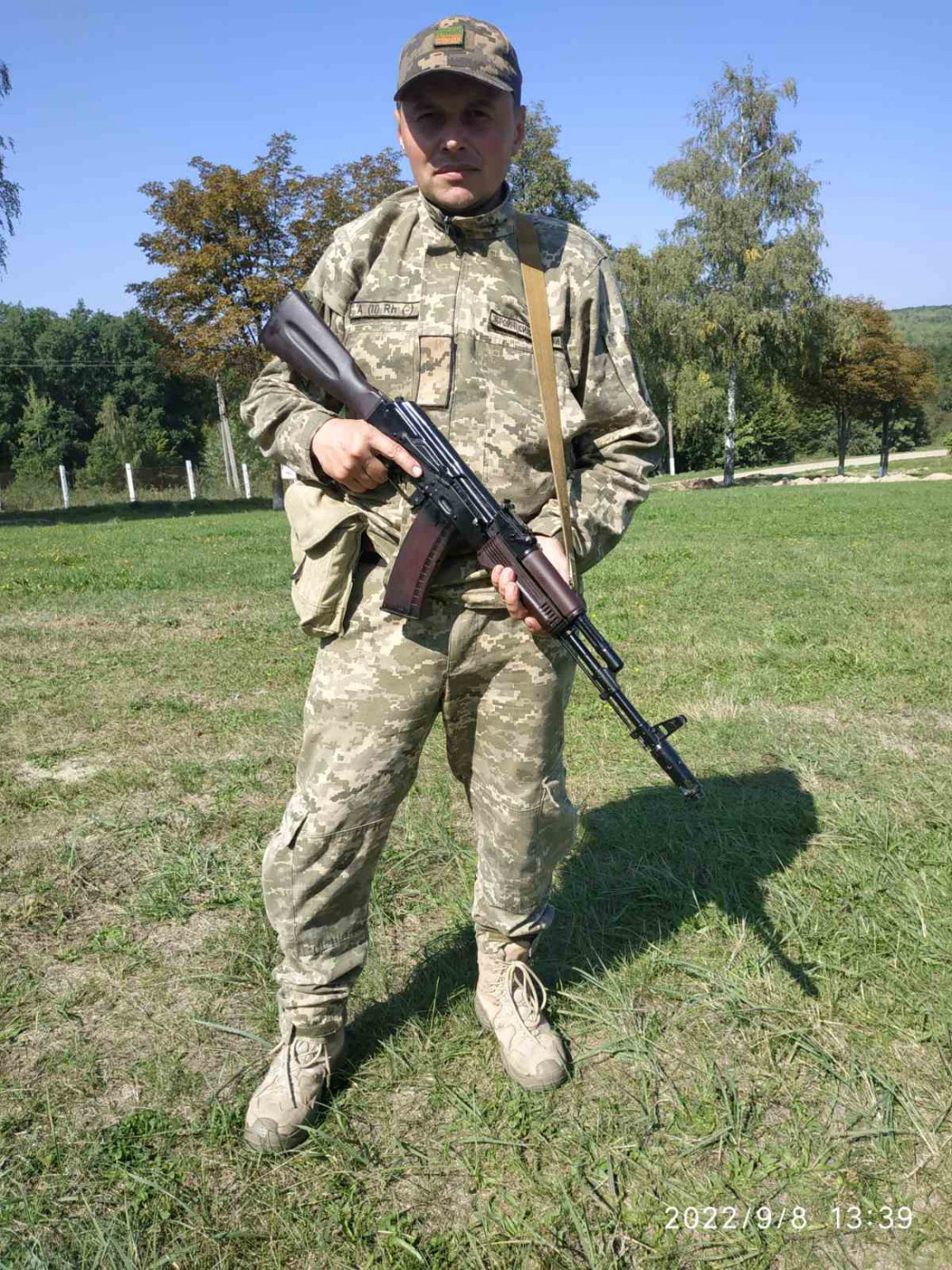 Дружина загиблого Героя Анатолія Нашкевича з Комарівців: Перед тим, як принесли оповіщення про смерть чоловіка, він мені приснився... А згодом приходив у снах - щоб сказати, що любить мене"